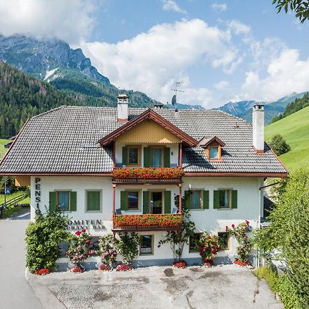 Gasthof Albergo Dolomiten Braies  Dış mekan fotoğraf