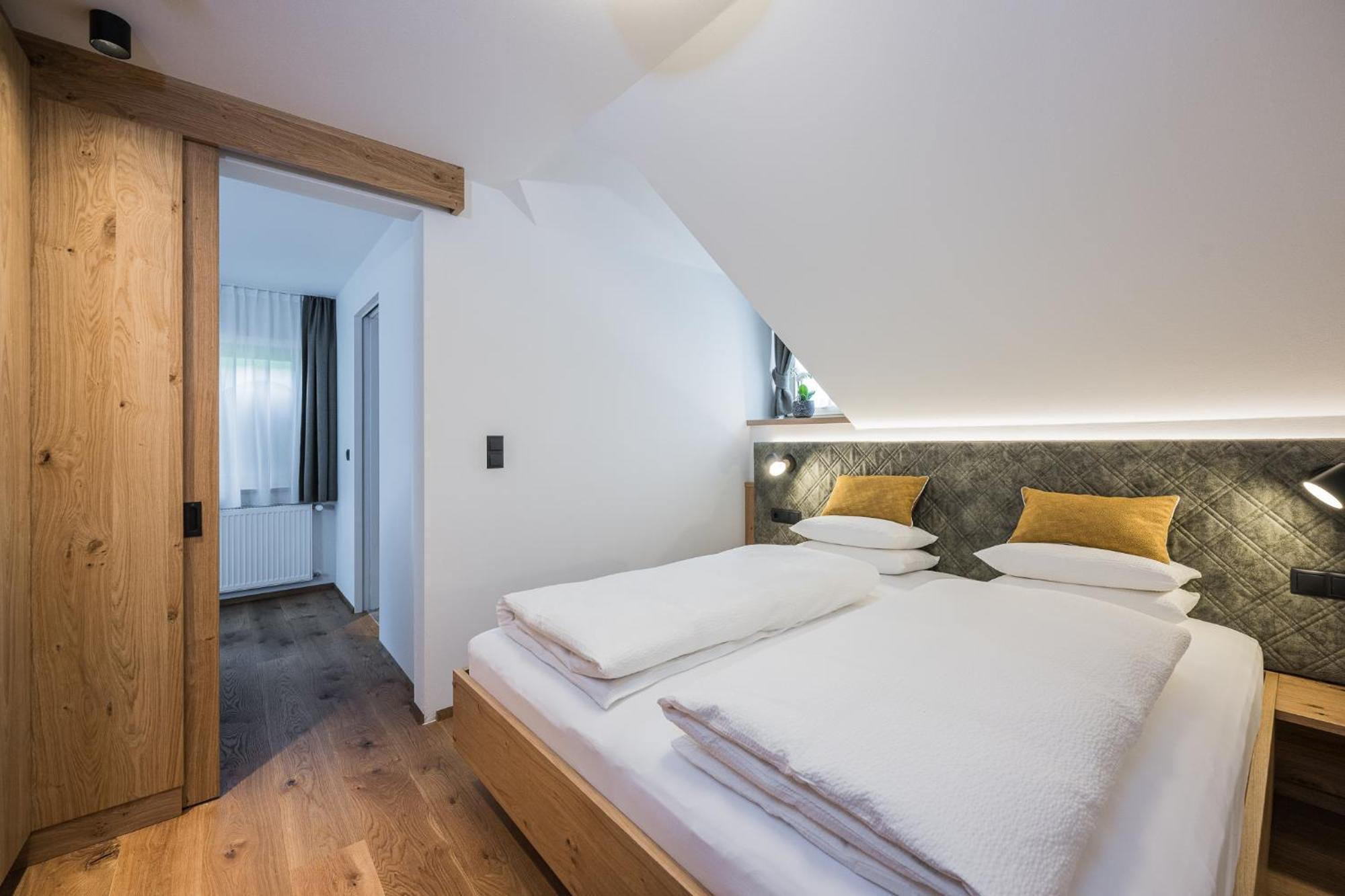 Gasthof Albergo Dolomiten Braies  Dış mekan fotoğraf